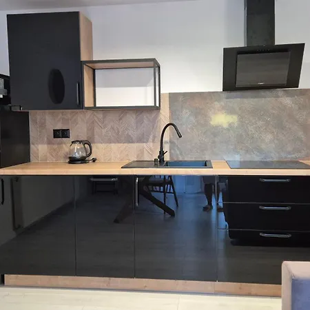 Bujowy * אוסטראון