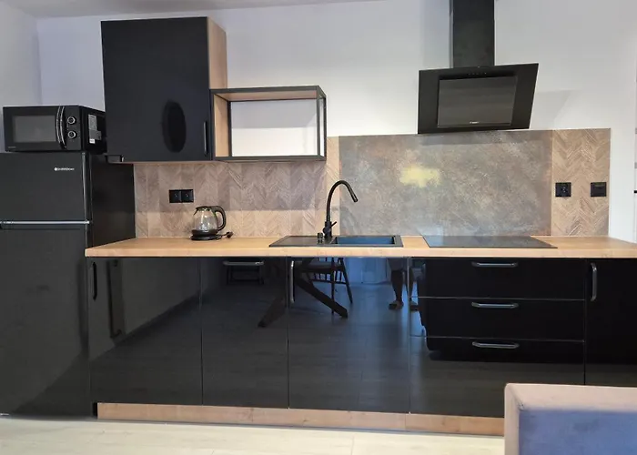 Bujowy * אוסטראון